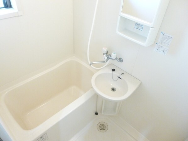 メゾンフローレンスの物件内観写真